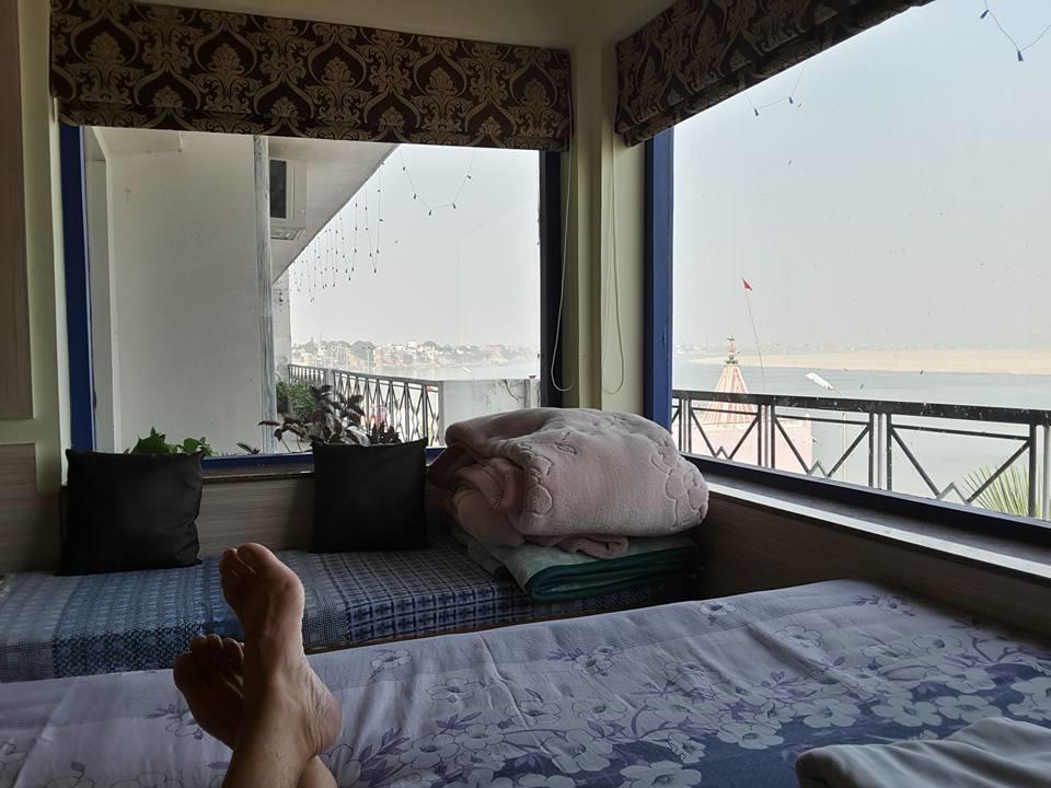 ราฮูล เกสท์เฮาส์ Hotel พาราณสี ภายนอก รูปภาพ